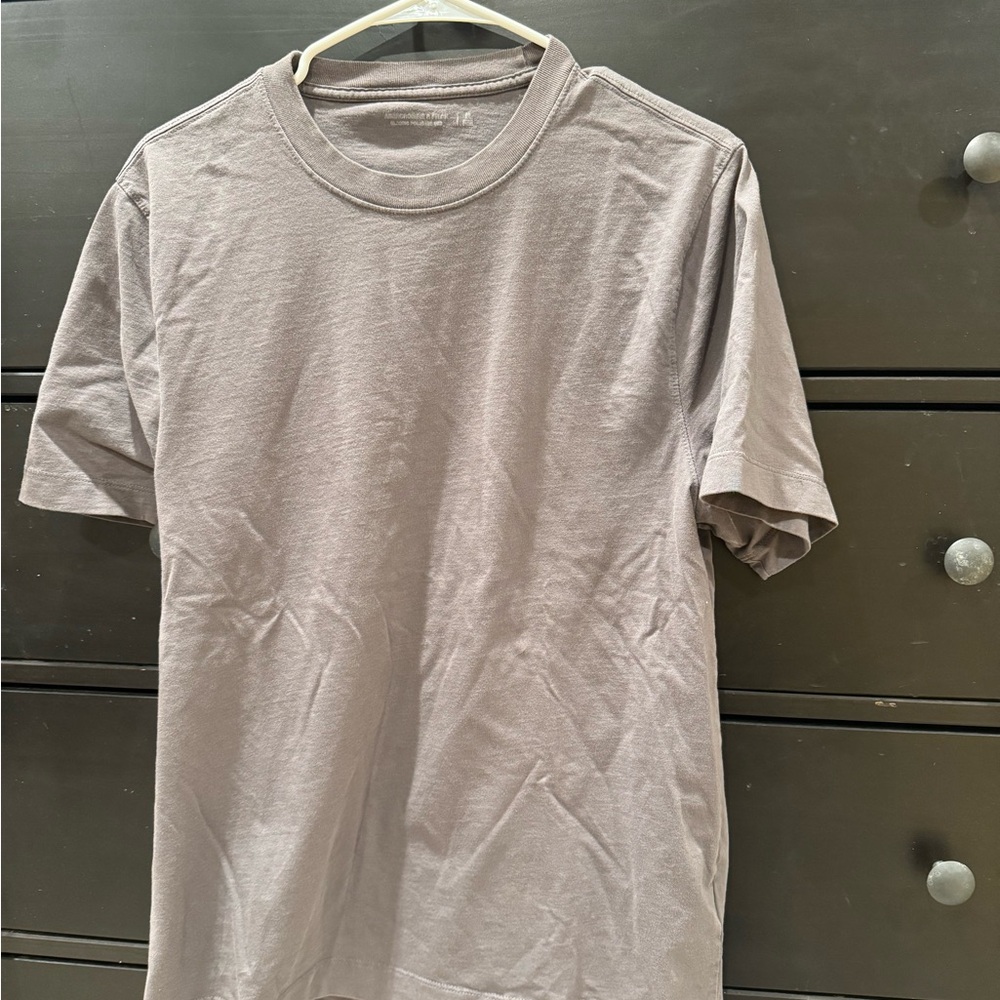 Abercrombie Gray Men's T-Shirt heavyweight thick 100% cotton  Distressed